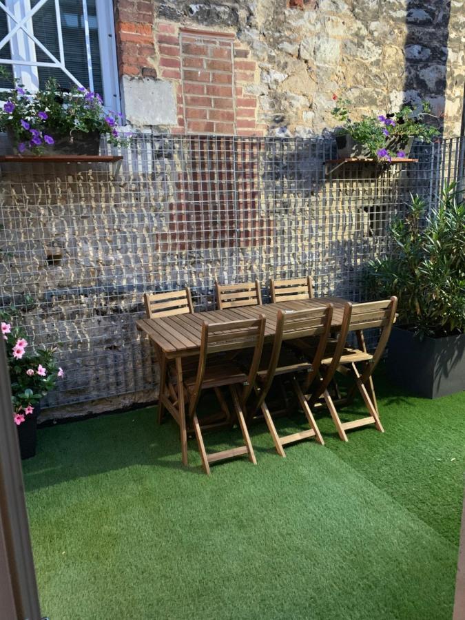 Froissart Loft Et Studio Chimay Exterior photo